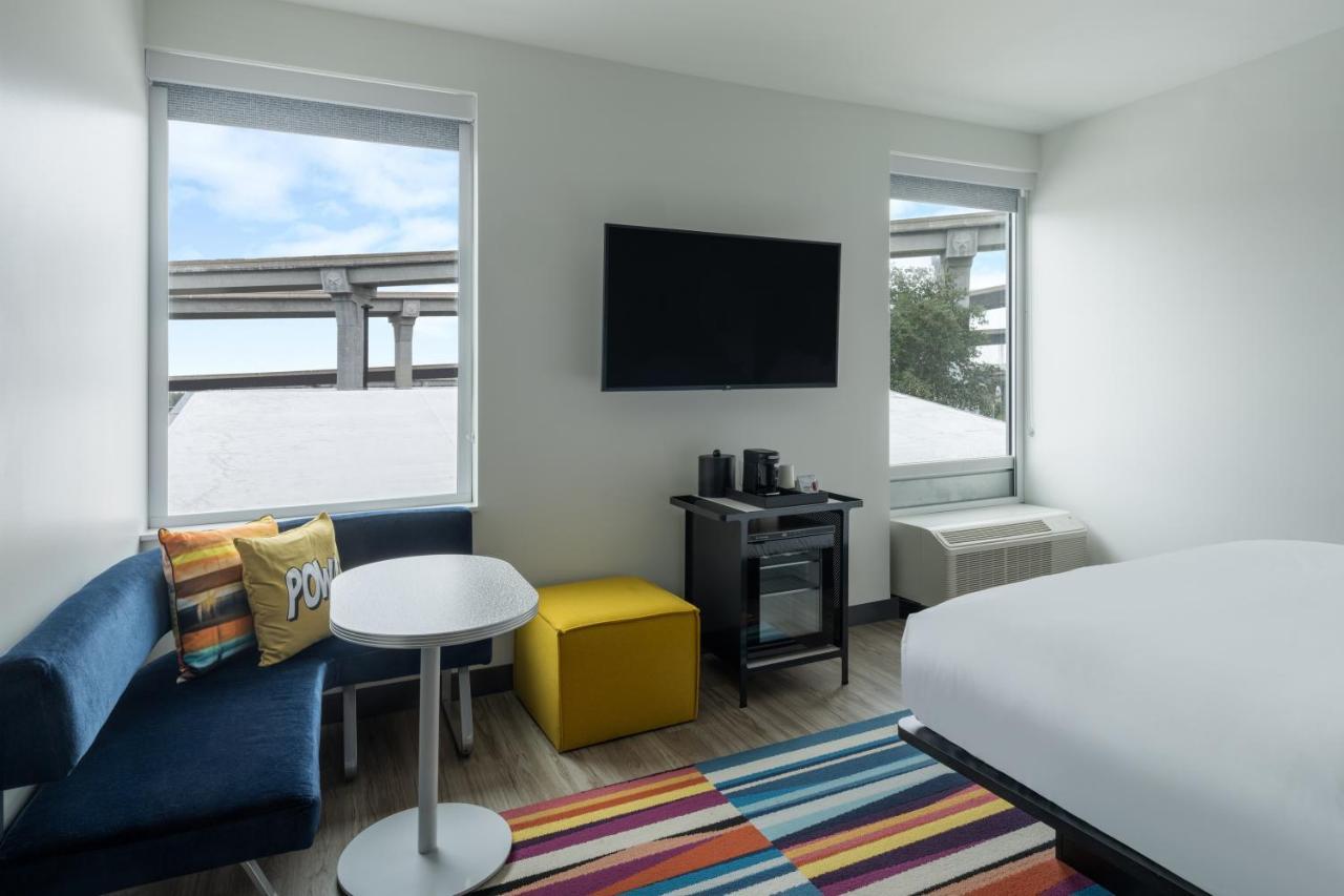 Aloft Austin South Hotel Exterior photo